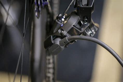 shimano di2 how to charge